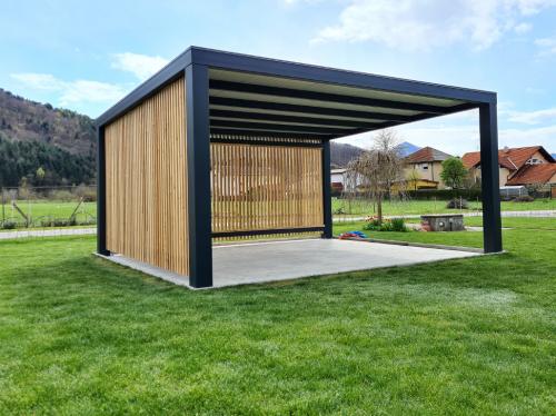 TIPSKI NADSTREŠKI-tipi-top.si